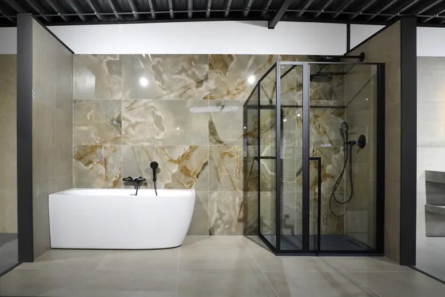 Showroom van Thuis in Tegels & Sanitair, foto 3
